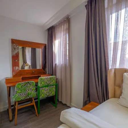 Κάμπινγκ Empress Sophia Hotel Oldcity